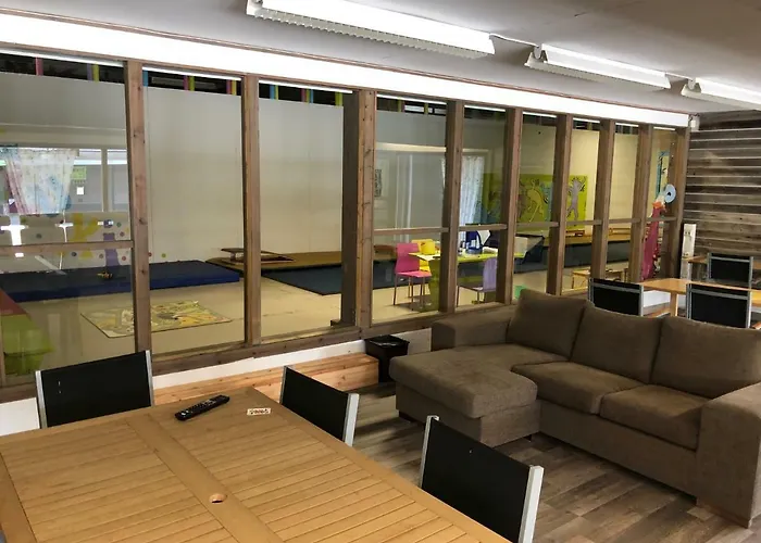 Kesaeaitat Κάμπινγκ *